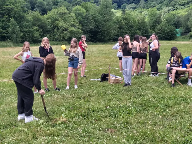 Gry terenowe na polanie